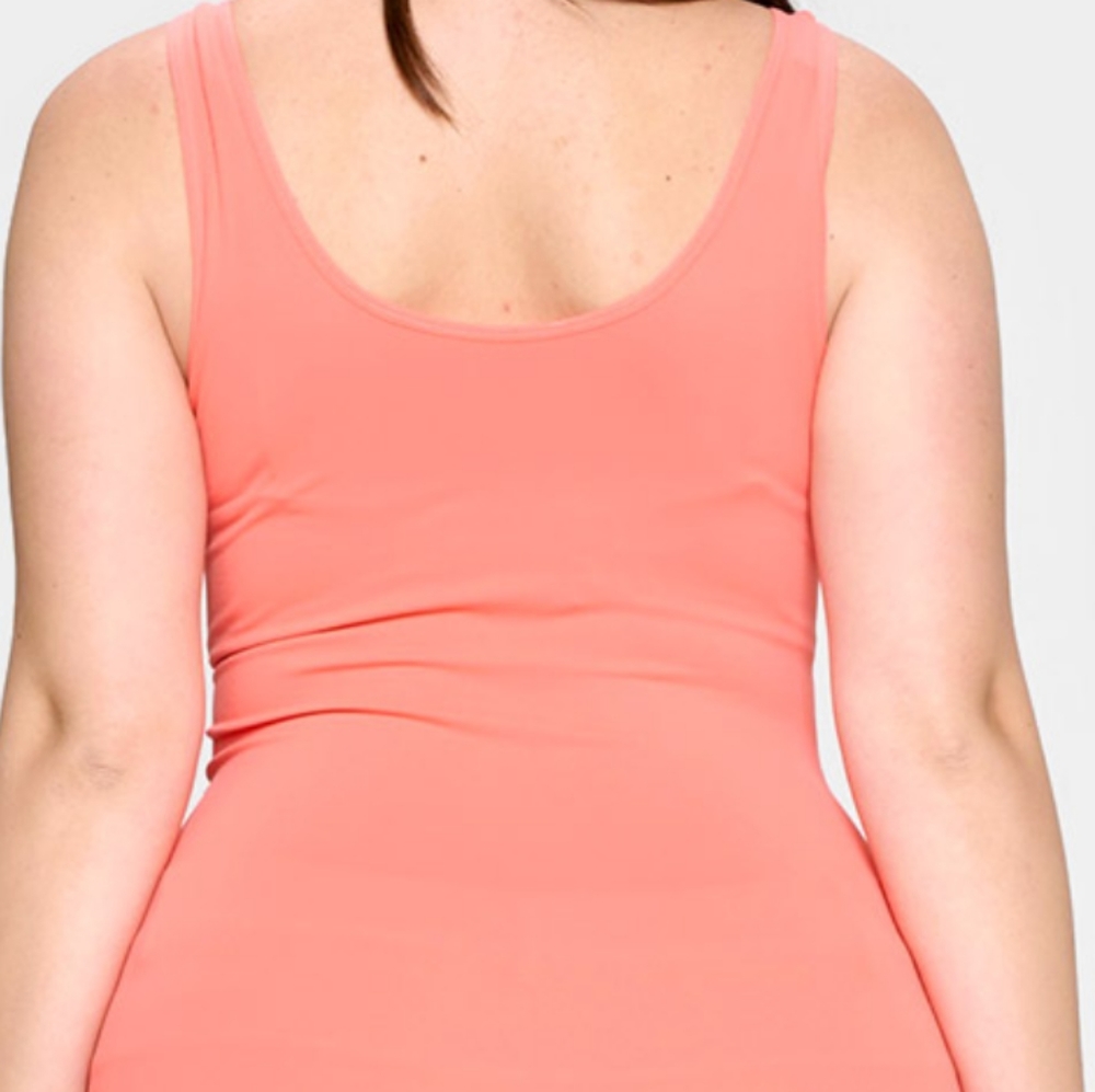 Plus size tank top - Picture 2 of 2